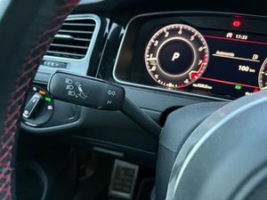 Volkswagen Golf GOLF GTI TCR - Foto 20