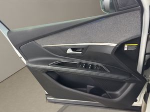 Peugeot 5008 . - Foto 18