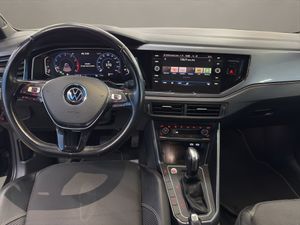 Volkswagen Polo . - Foto 14