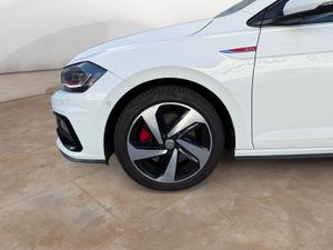 Volkswagen Polo GTI 2.0 200CV - Foto 9