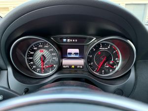 Mercedes Clase CLA CLA 45 AMG - Foto 18