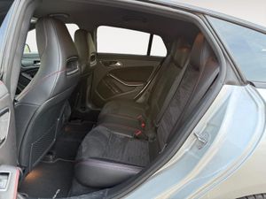 Mercedes Clase CLA CLA 45 AMG - Foto 28