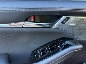 Mazda 3 2.0 SKYACTIV-X ZENITH - Foto 24