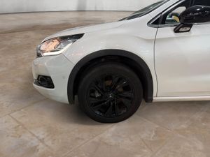 DS DS 4 Crossback 1.6 BlueHDi 88kW Connected Chic - Foto 7
