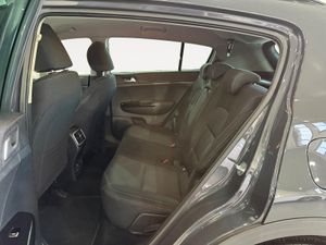 Kia Sportage 1.6 MHEV Drive 100kW (136CV) 4x2 - Foto 26