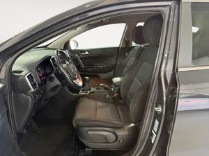 Kia Sportage 1.6 MHEV Drive 100kW (136CV) 4x2 - Foto 22