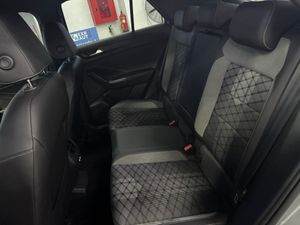 Volkswagen T-Roc . - Foto 14