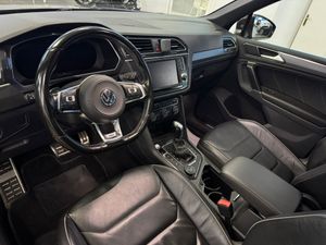 Volkswagen Tiguan . - Foto 12