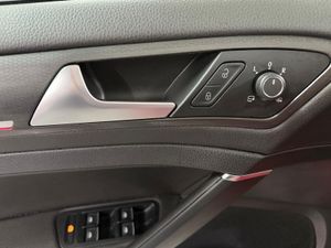 Volkswagen Golf GTI TCR 2.0 TSI 213kW(290CV) DSG - Foto 11