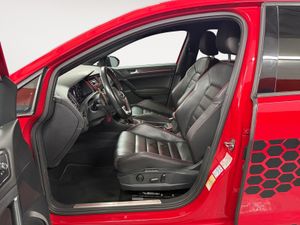 Volkswagen Golf GTI TCR 2.0 TSI 213kW(290CV) DSG - Foto 10