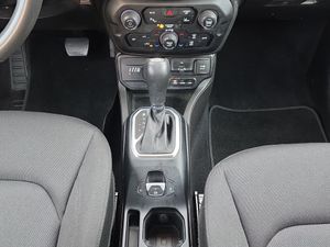 Jeep Renegade Limited 1.3 - Foto 15