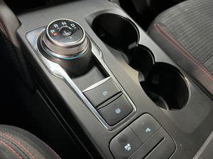 Ford Kuga STLine X 2.5 Duratec FHEV Auto - Foto 6