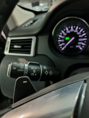 Land-Rover Discovery 2.0 TD4 132 kW (180 CV) Aut. SE 5 plazas Bajas Emisiones - Foto 43