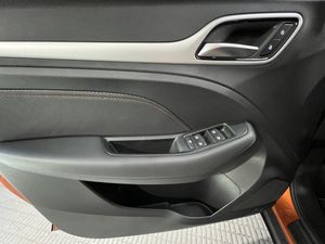 MG ZS 1.5 Luxury - Foto 19