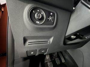 MG ZS 1.5 Luxury - Foto 17