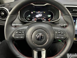 MG ZS 1.5 Luxury - Foto 14