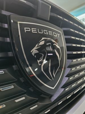 Peugeot 308 308 5P Allure Pack Hybrid 180 eEAT8 - Foto 25