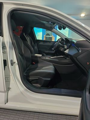 Peugeot 308 308 5P Allure Pack Hybrid 180 eEAT8 - Foto 13