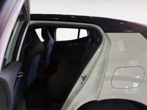 Volvo EX30 Single Motor Extended Range Core Auto - Foto 26