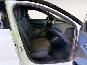 Volvo EX30 Single Motor Extended Range Core Auto - Foto 27