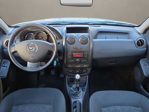 Dacia Duster  Laureate dCi 90 - Foto 15