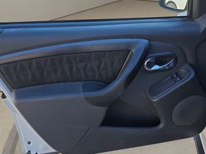 Dacia Duster  Laureate dCi 90 - Foto 10