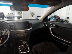 Kia XCeed 1.6 MHEV Tech 100 kW (136 CV) - Foto 15