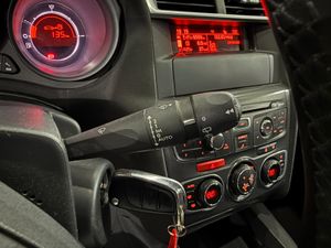 Citroën C4 1.6 e-HDi 115cv Collection - Foto 14