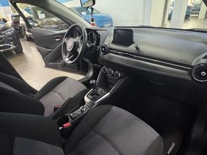 Mazda 2 Mazda Luxury 1.5 SKYACTIV-G 90 CV - Foto 13