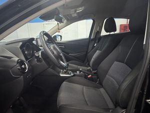 Mazda 2 Mazda Luxury 1.5 SKYACTIV-G 90 CV - Foto 10