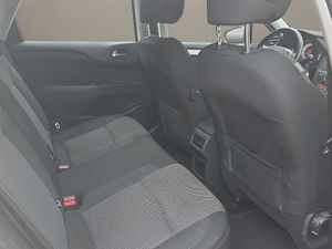 Citroën C4 1.6 e-HDi 115cv Seduction - Foto 13