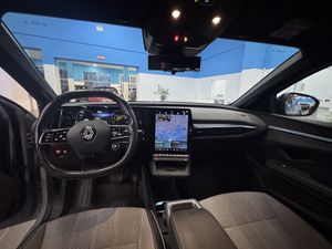 Renault Megane E-TECH 100% eléctrico equilibre EV60 160 kW (220 CV) super charge - Foto 12