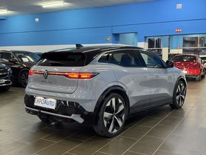 Renault Megane E-TECH 100% eléctrico equilibre EV60 160 kW (220 CV) super charge - Foto 9