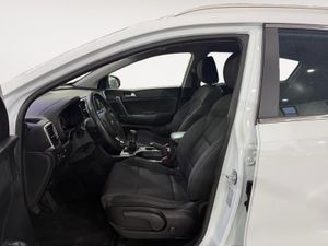 Kia Sportage 1.6 GDi 97kW (132CV) Emotion 4x2 - Foto 23