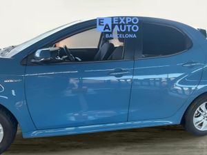 Toyota Yaris 1.5 Active 116 CV - Foto 8