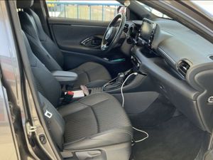 Toyota Yaris 1.5 Style Plus 116cv - Foto 13