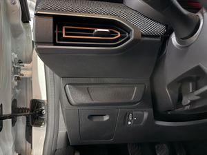 Dacia Sandero Expression TCe 67kW (90CV) - Foto 12