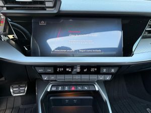 Audi A3 Sportback Black line 35 TFSI 110kW S tro - Foto 24