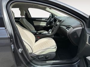 Ford Mondeo 2.0 EcoBoost 240CV Auto Vignale Sedán - Foto 27