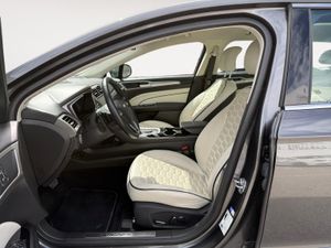 Ford Mondeo 2.0 EcoBoost 240CV Auto Vignale Sedán - Foto 22