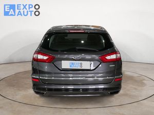Ford Mondeo 2.0 EcoBoost 240CV Auto Vignale Sedán - Foto 6