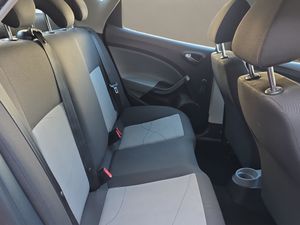 Seat Ibiza 1.6 TDI 90cv Reference - Foto 14