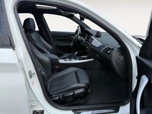 BMW Serie 1 M140iA - Foto 30