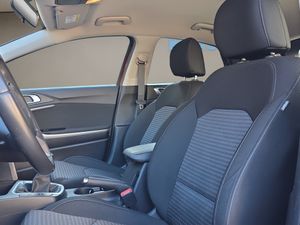 Kia XCeed 1.0 T-GDi Drive 88kW (120CV) - Foto 12