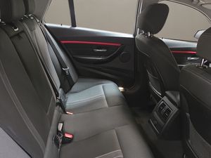 BMW Serie 3 320i Touring - Foto 12