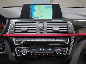 BMW Serie 3 320i Touring - Foto 18