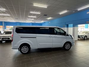 Ford Tourneo Custom Grand  Active 2.0 EcoBlue 136 kW (185 CV) Hybrid - Foto 8