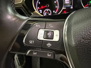 Volkswagen Touran Sport 1.5 TSI 110kW (150CV) DSG - Foto 22