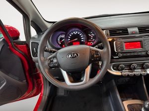 Kia Rio 1.2 CVVT 84CV Drive - Foto 23