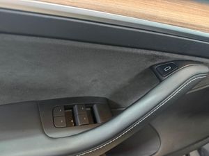 Tesla Model 3 Gran Autonomía AWD - Foto 13